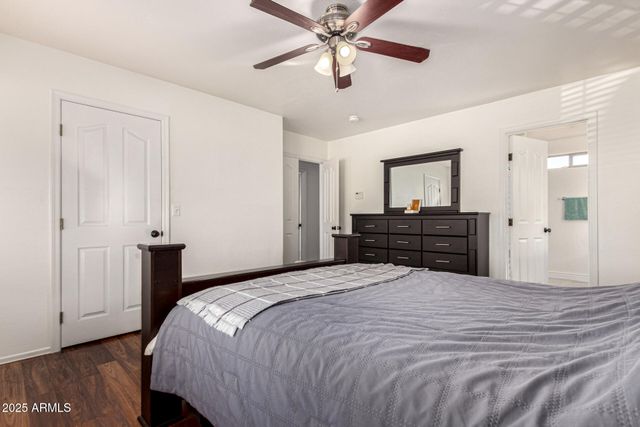 479 W DOUGLAS Avenue, Gilbert, AZ 85233