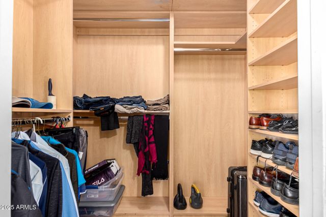 479 W DOUGLAS Avenue, Gilbert, AZ 85233