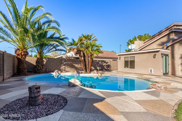 479 W DOUGLAS Avenue, Gilbert, AZ 85233
