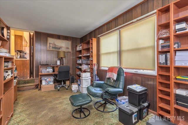 12 Lake Avenue, Franklin, NJ 08873