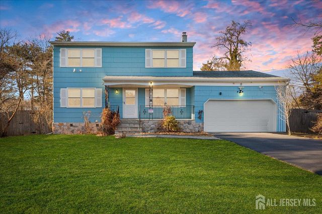 12 Lake Avenue, Franklin, NJ 08873