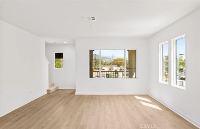 108 Pickwick Lane Court, Burbank, CA 91506