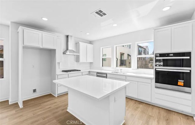108 Pickwick Lane Court, Burbank, CA 91506