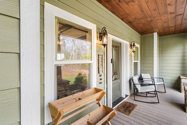 193 Mountain Harbour Drive, Hayesville, NC 28904