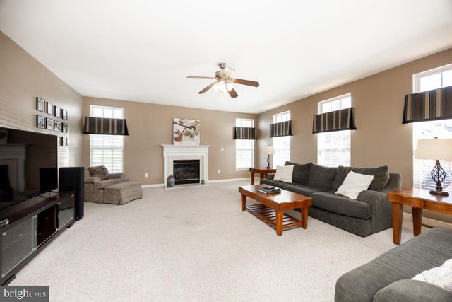 306 WINCHESTER LN, West Grove, PA 19390