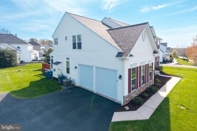 306 WINCHESTER LN, West Grove, PA 19390