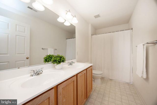 306 WINCHESTER LN, West Grove, PA 19390