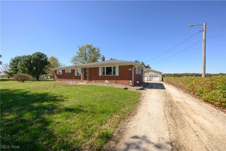 3015 Avalon Road NW, Carrollton, OH 44615