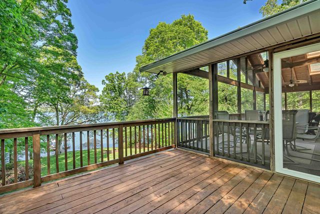 132 Lake Bowen Drive, Inman, SC 29349