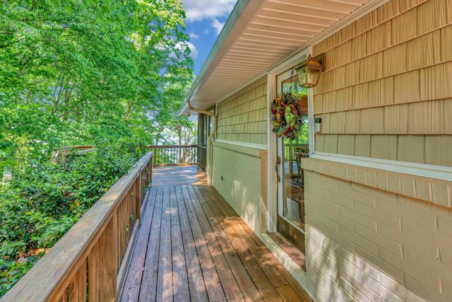 132 Lake Bowen Drive, Inman, SC 29349