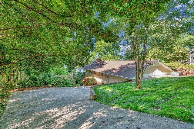 132 Lake Bowen Drive, Inman, SC 29349