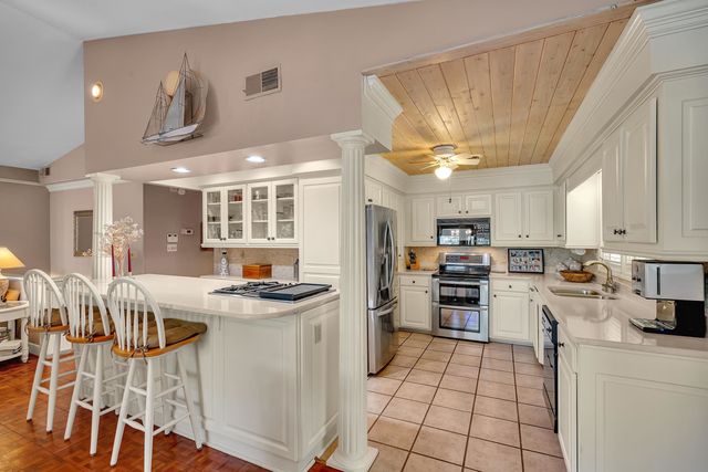 132 Lake Bowen Drive, Inman, SC 29349
