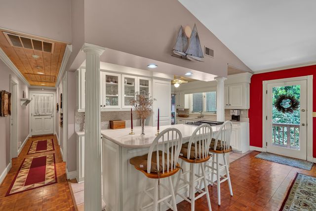 132 Lake Bowen Drive, Inman, SC 29349
