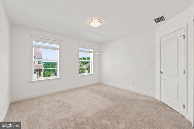 3541 MUIRWOOD DR, Newtown Square, PA 19073