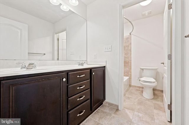 3541 MUIRWOOD DR, Newtown Square, PA 19073