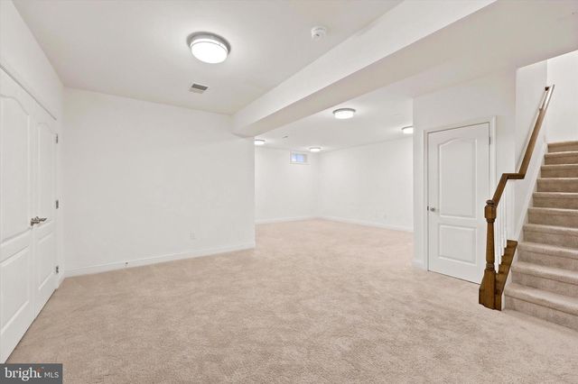3541 MUIRWOOD DR, Newtown Square, PA 19073