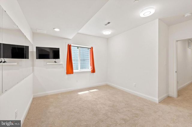 3541 MUIRWOOD DR, Newtown Square, PA 19073