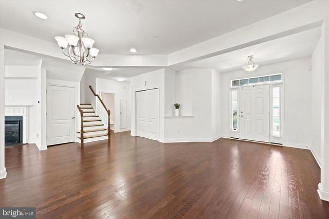 3541 MUIRWOOD DR, Newtown Square, PA 19073