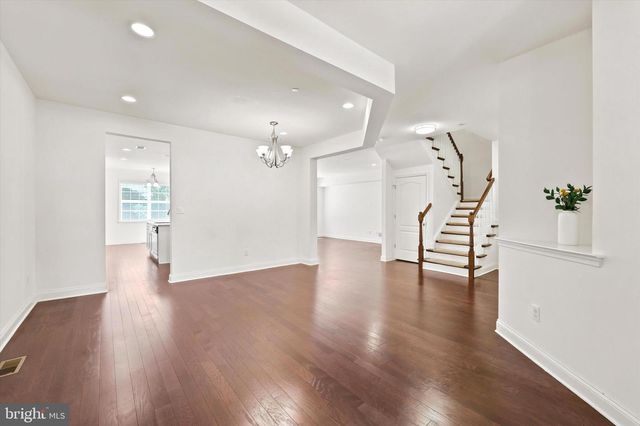 3541 MUIRWOOD DR, Newtown Square, PA 19073