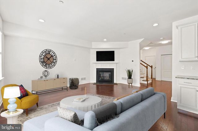 3541 MUIRWOOD DR, Newtown Square, PA 19073