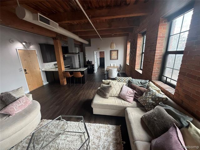 6533 E Jefferson Avenue 221W, Detroit, MI 48207