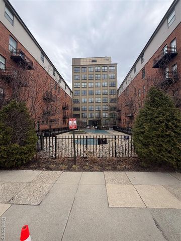 6533 E Jefferson Avenue 221W, Detroit, MI 48207
