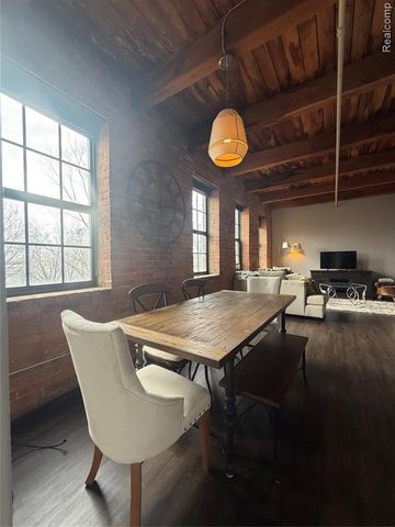 6533 E Jefferson Avenue 221W, Detroit, MI 48207