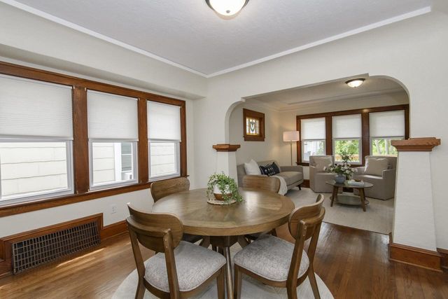 3226 N Newhall STREET, Milwaukee, WI 53211