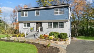 67 Thoreau Court, Yorktown Heights, NY 10598