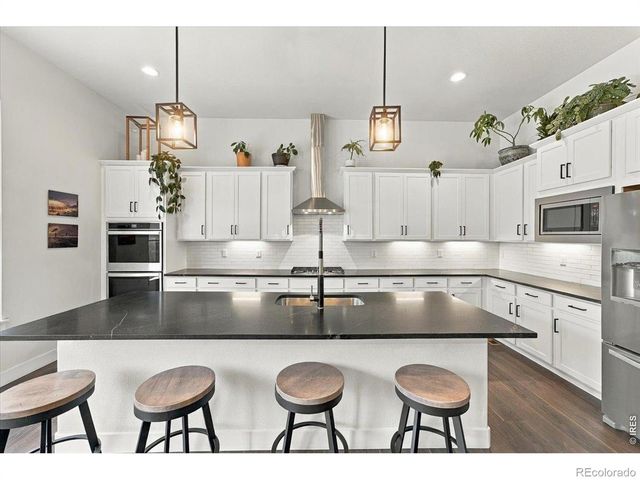 1962 Raindrop Drive, Windsor, CO 80550