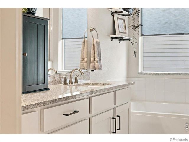 1962 Raindrop Drive, Windsor, CO 80550