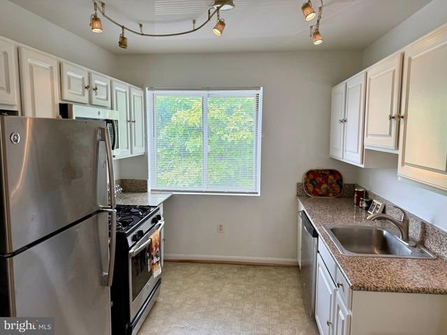 4212 BENNING RD NE #6, Washington, DC 20019