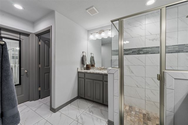 3304 Main Street, Granbury, TX 76049