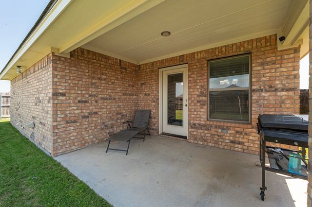 3304 Main Street, Granbury, TX 76049