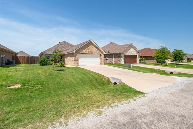 3304 Main Street, Granbury, TX 76049