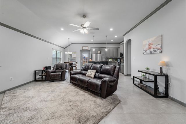 3304 Main Street, Granbury, TX 76049
