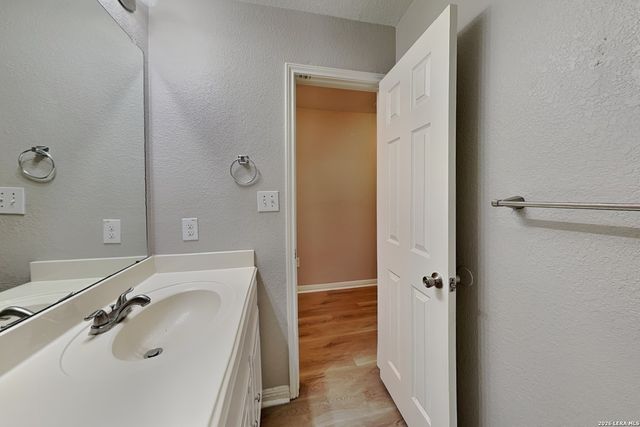 11423 Fire Canyon, San Antonio, TX 78252