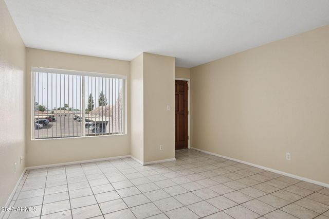 1927 E HAMPTON Avenue 216, Mesa, AZ 85204