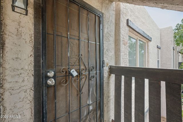 1927 E HAMPTON Avenue 216, Mesa, AZ 85204