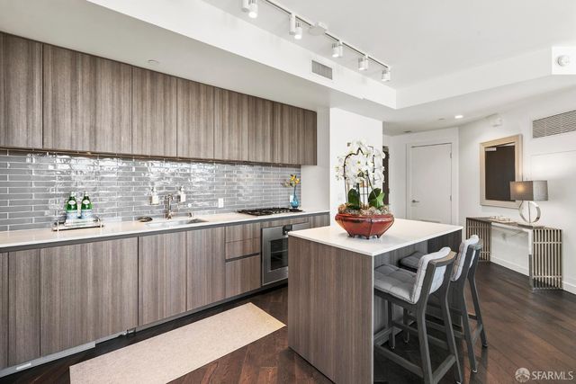 1000 3rd Street 1206, San Francisco, CA 94158