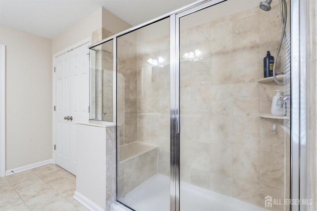 16 Morris Lane, Cranbury, NJ 08512