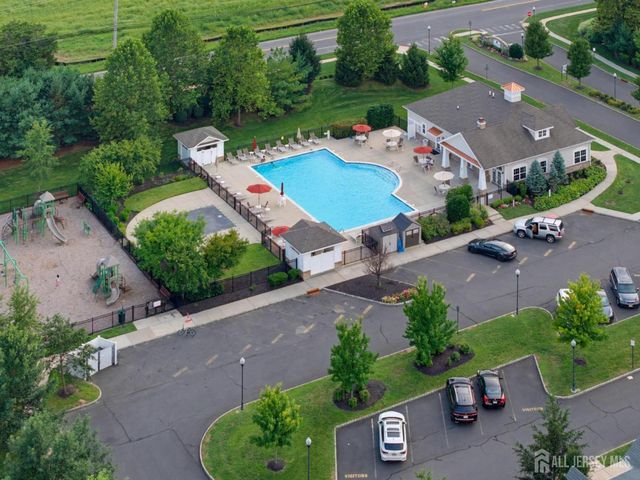 16 Morris Lane, Cranbury, NJ 08512