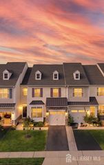 16 Morris Lane, Cranbury, NJ 08512