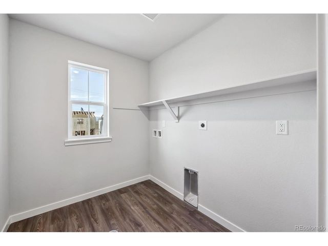 4550 Blue Grama Dr, Dacono, CO 80514