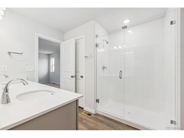 4550 Blue Grama Dr, Dacono, CO 80514