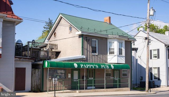 408 FAIRVIEW AVE, Waynesboro, PA 17268