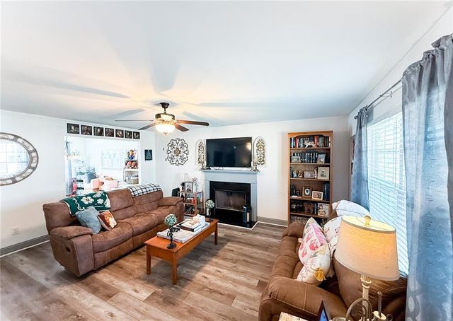 8743 Moss Hill Drive, Clermont, GA 30527