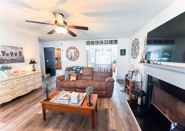 8743 Moss Hill Drive, Clermont, GA 30527