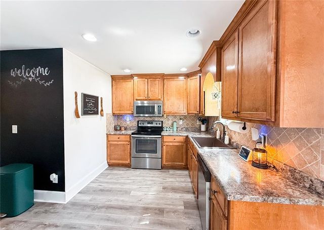 8743 Moss Hill Drive, Clermont, GA 30527