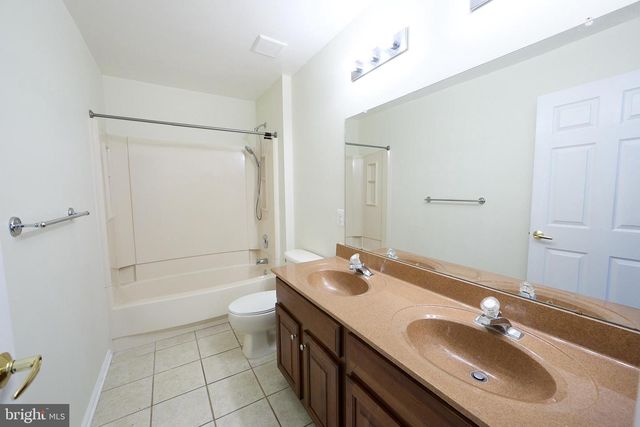 112 LINDLEY LN, Pottstown, PA 19465